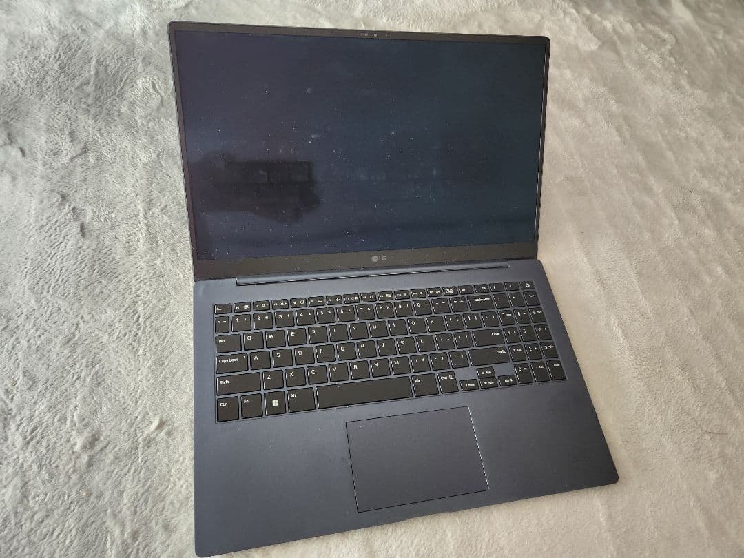 LG gram superslim 15Z90RT 超軽量