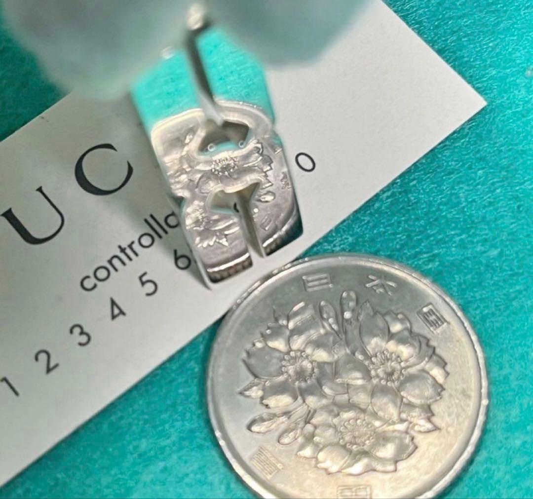 美品　GUCCI ノットペンダント