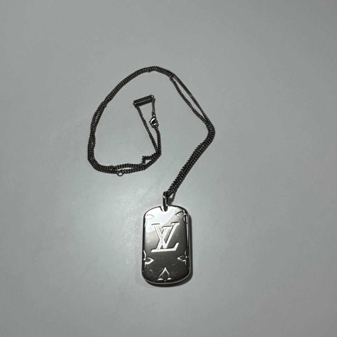 LOUIS VUITTONネックレス