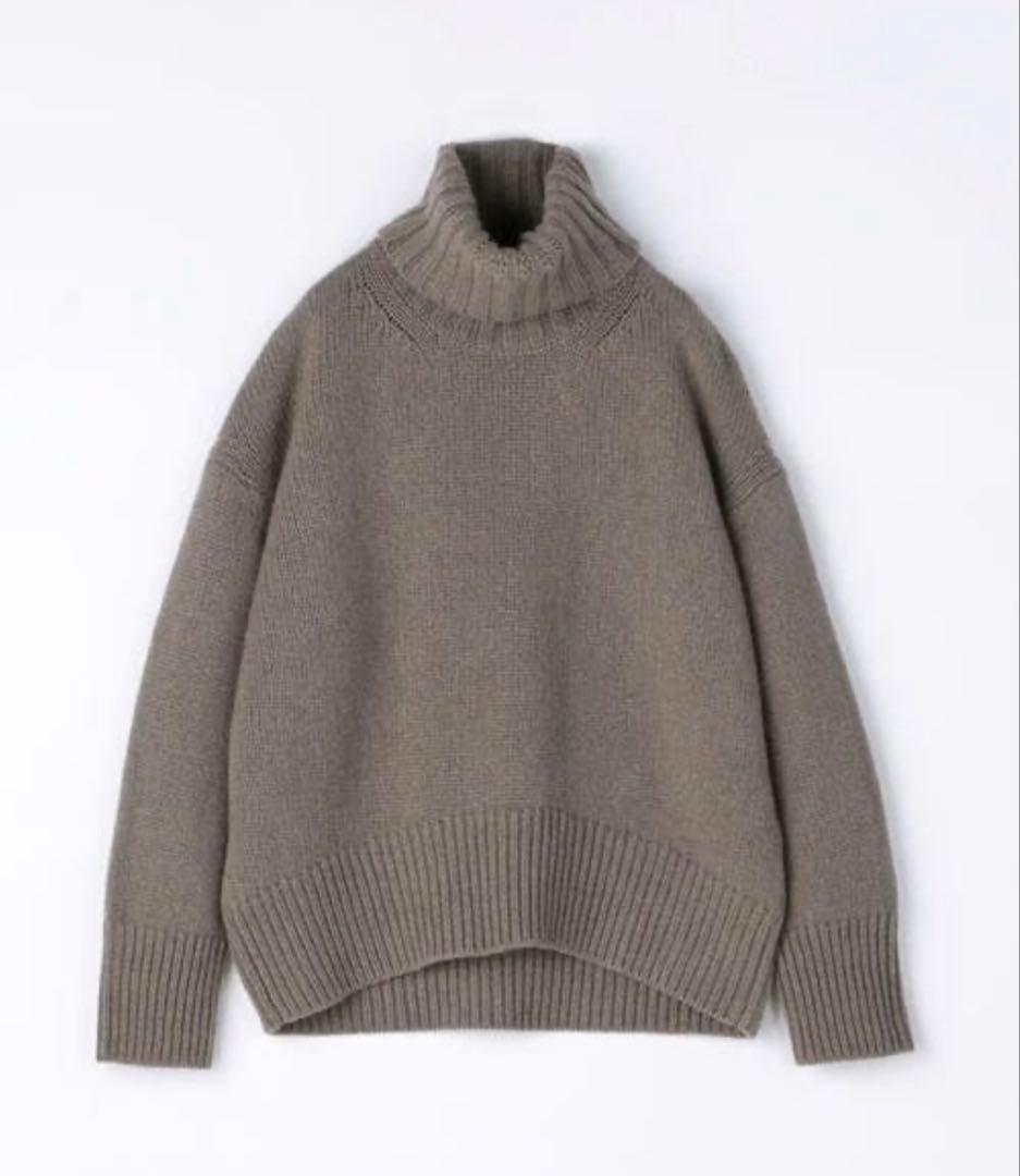 新品ギャルリーヴィーGALERIE VIEファインウールタートルネックPO