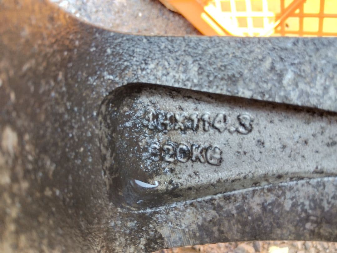 5穴マルチ15インチインチアルミホイール　4本セット送料込み195/65R15