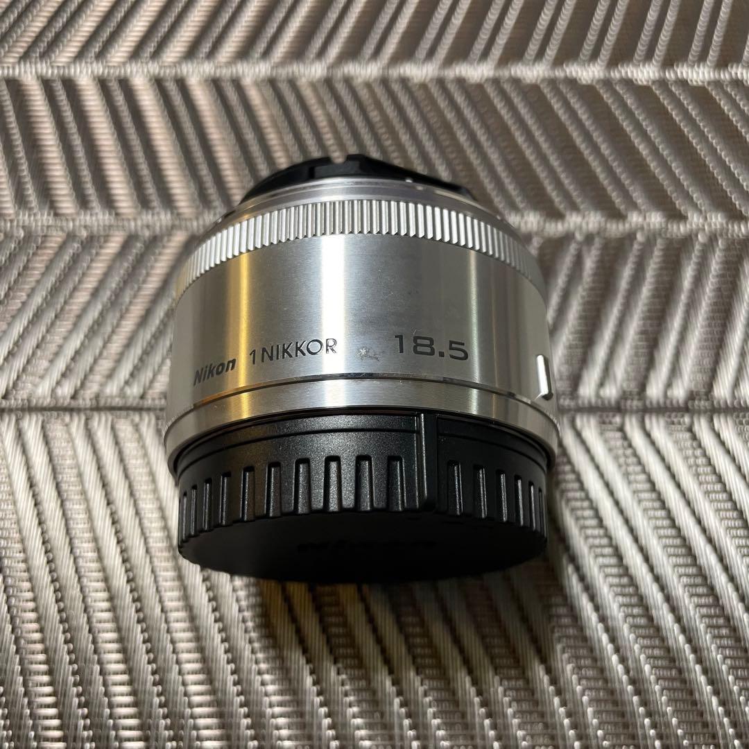 【値下げ中】Nikon 1 J5 ミラーレス一眼ダブルレンズキット