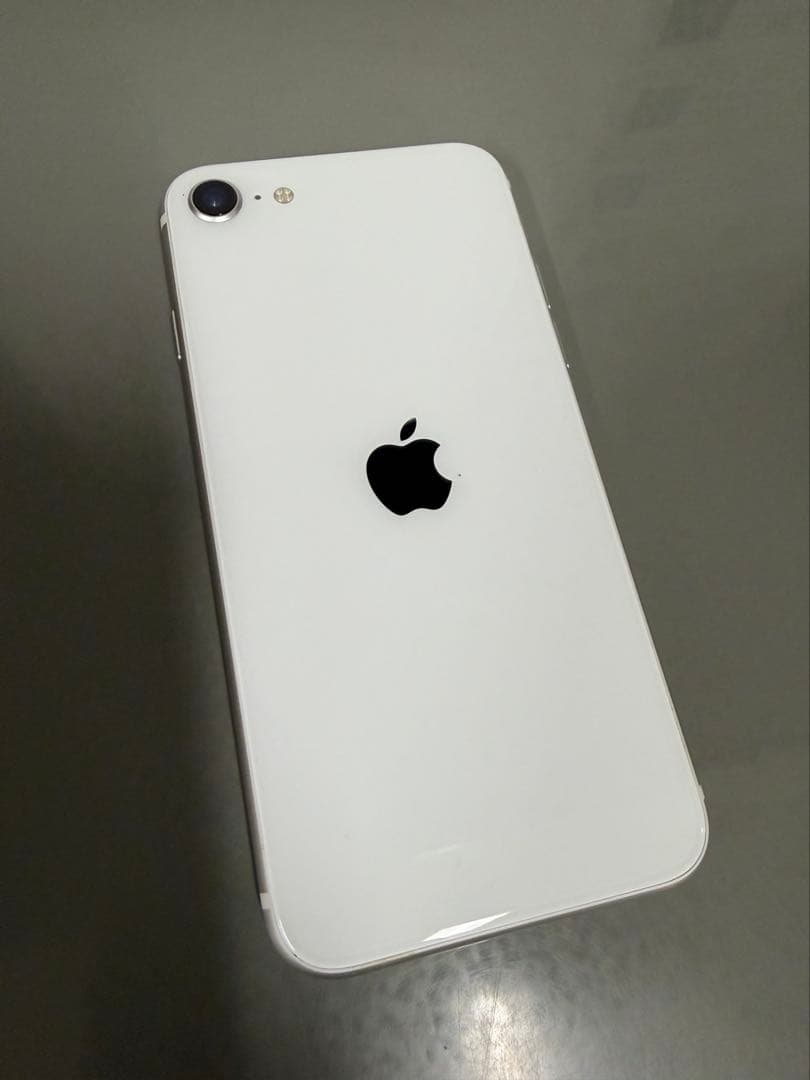 Apple iPhone SE (第2世代) ホワイト 本体　64GB美品