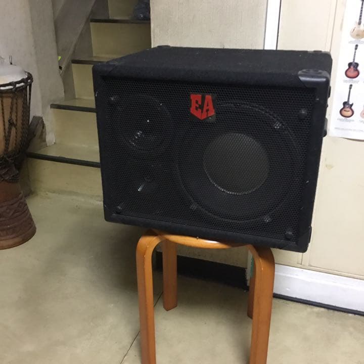 エレクトリックベース用スピーカー