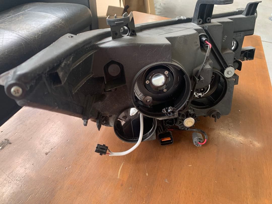 平成27年式デリカD5 CV1W ヘッドライト 2個セット