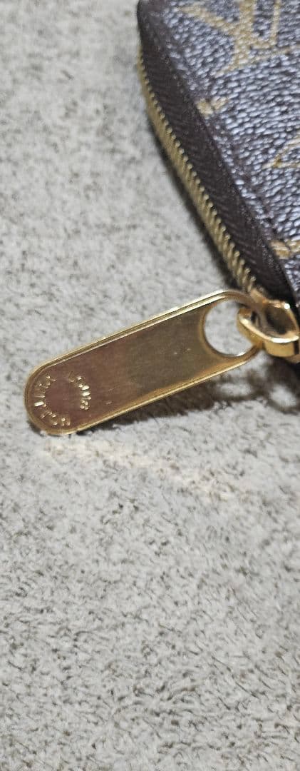 ルイヴィトンモノグラムジッピーウォレット