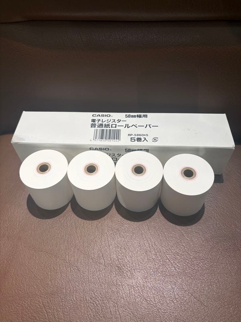 CASIO TE-300 レジスター　普通紙新品のロールペーパー四巻付き
