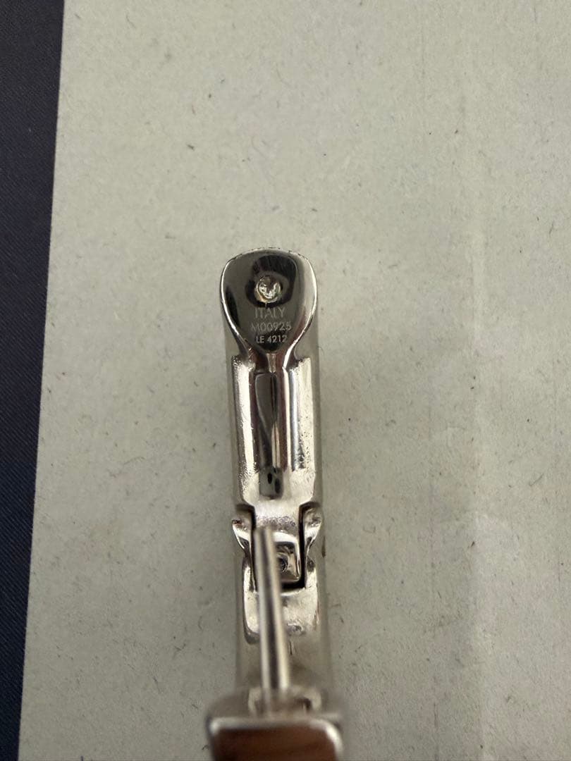 LOUIS VUITTON ピアス