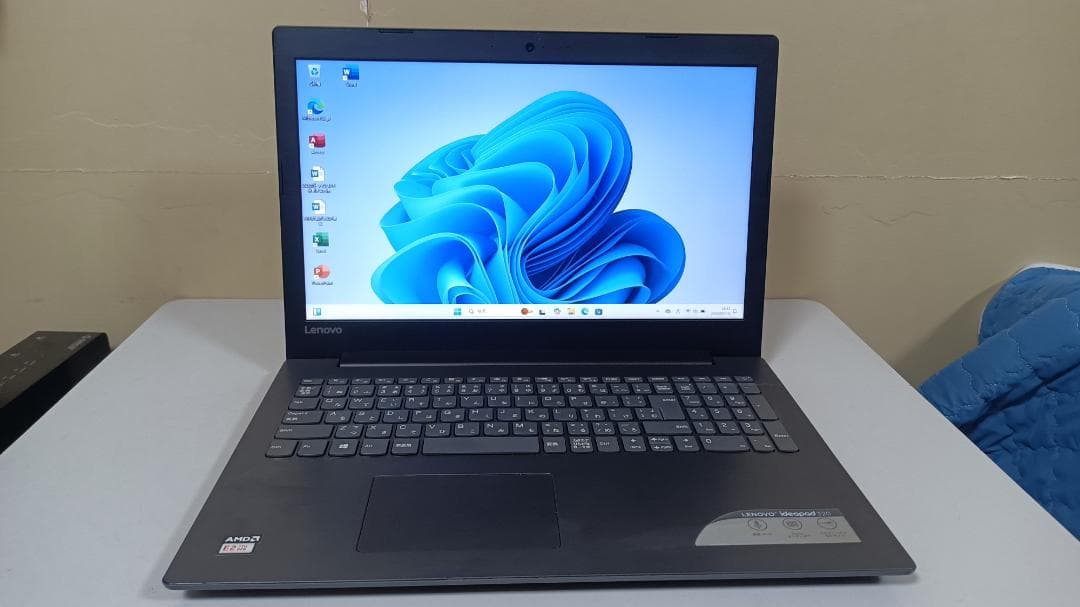 ノートパソコン 薄型ディスプレイ Lenovo AMD SSD office