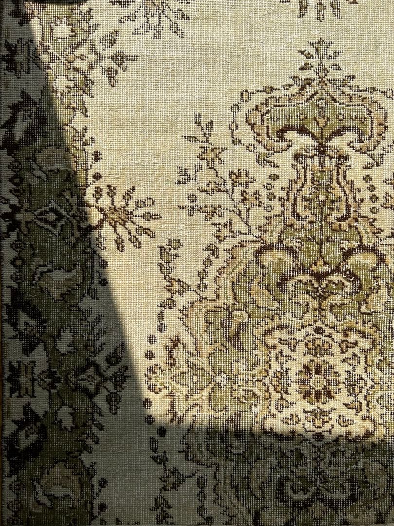 ボタニカル メダリオン　モスグリーン トルコラグ ヴィンテージラグ　雅姫さん