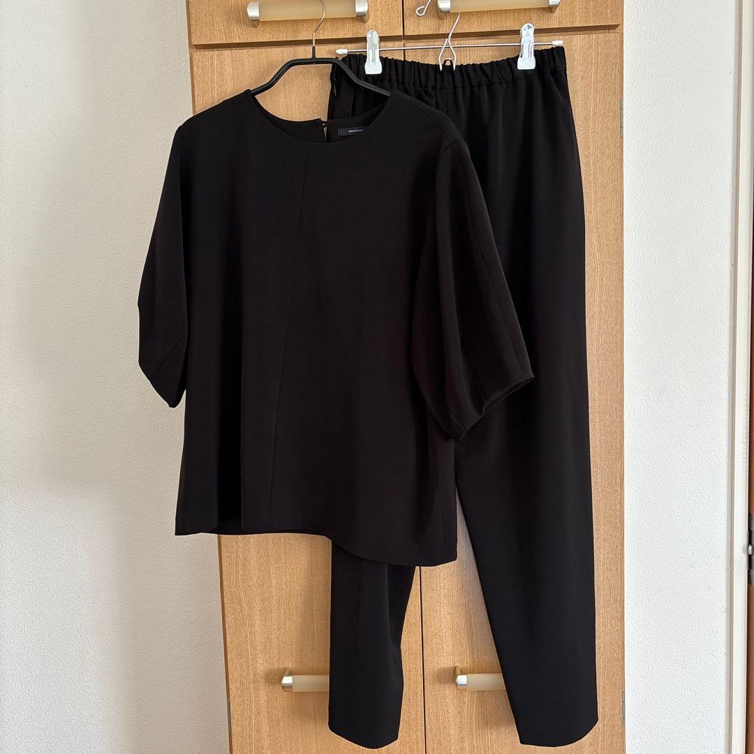 パンツセットアップ　アーバンリサーチドアーズ　半袖　ブラック