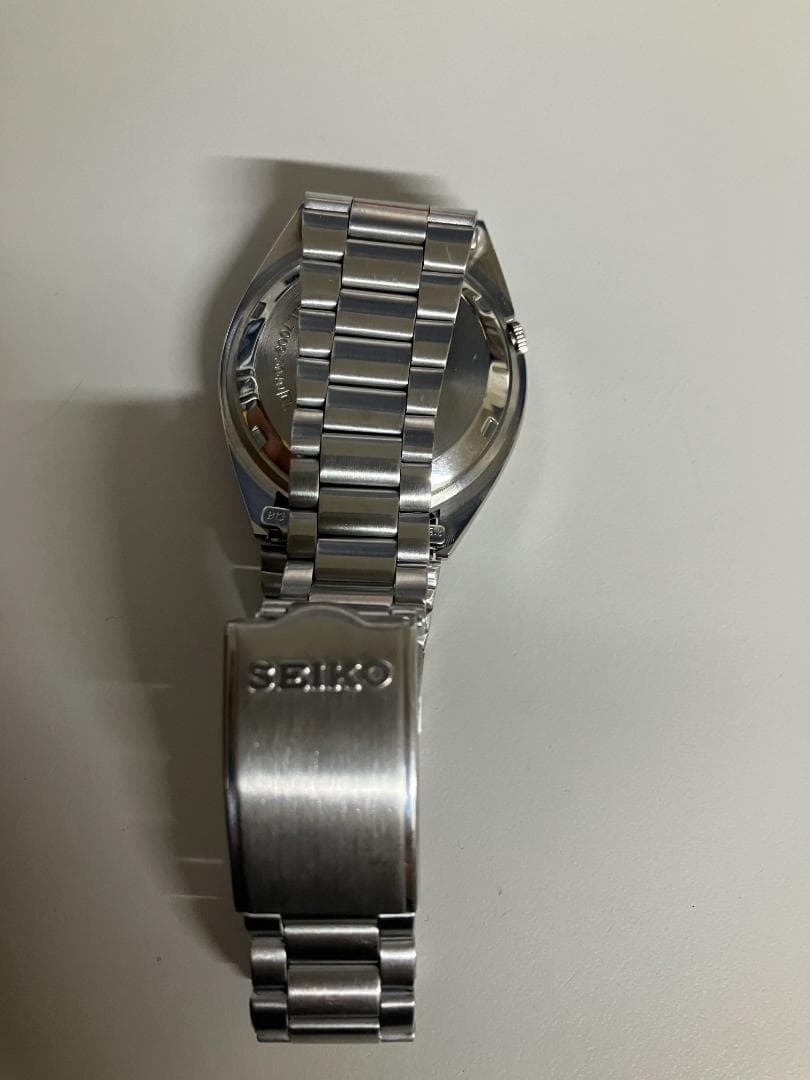 SEIKO 5 セイコー 自動巻き シルバー 時計　7009-3040