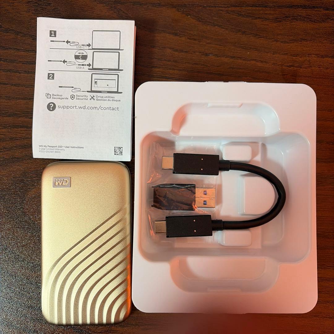 か*み様 WD ポータブルSSD 2TB Type-c ウエスタンデジタル　ゴー