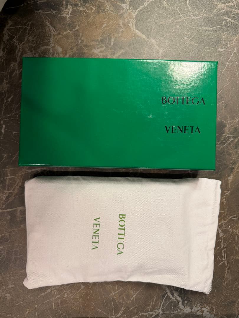 Bottega Veneta ボッテガ・ヴェネタ　カセット