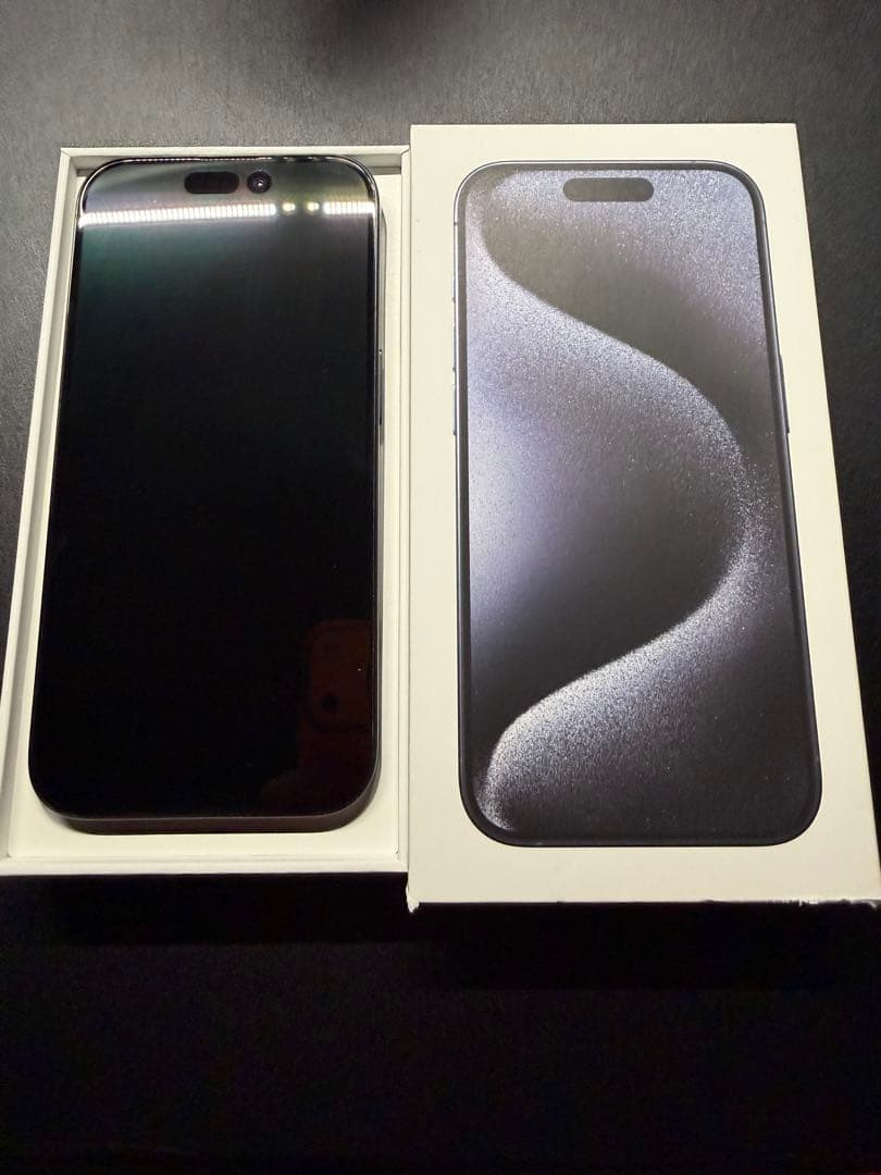 iPhone15pro 128GBブルーチタニウム