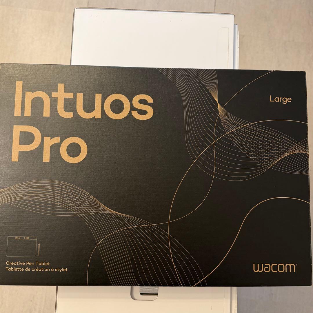 ほぼ新品保証書付き　Wacom intuos pro large