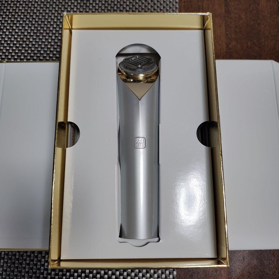 EFFECTIMエフェクティム 美顔器 シルバー 収納ケース付き