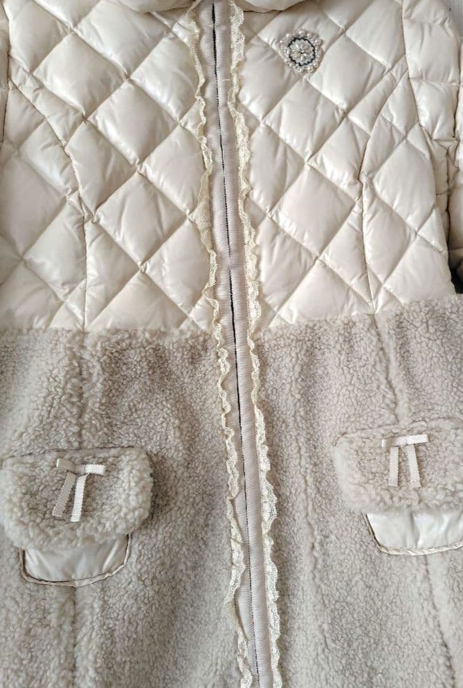 新品スーパービューティー40アイボリー キルティングダウンコート フード付き