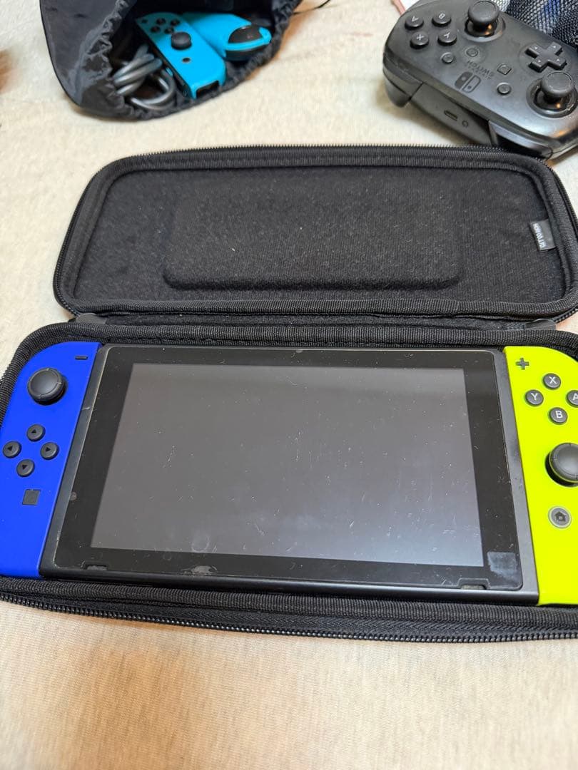 Nintendo Switch 本体 プロコン、Joy-Con付き‼️