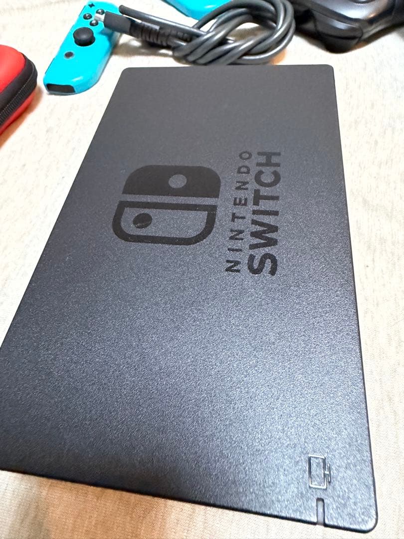 Nintendo Switch 本体 プロコン、Joy-Con付き‼️