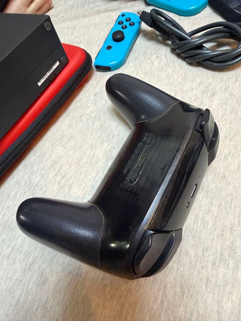 Nintendo Switch 本体 プロコン、Joy-Con付き‼️