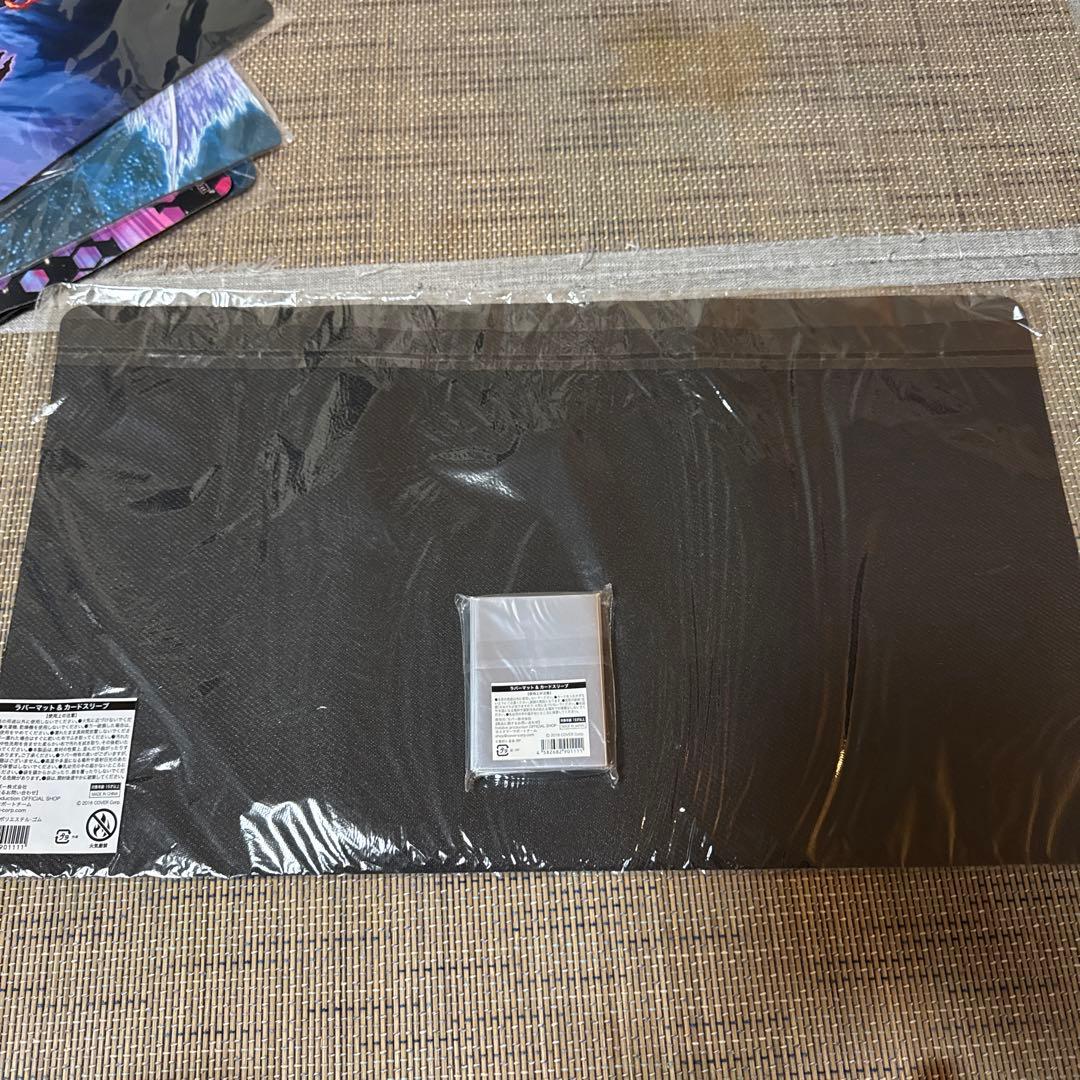 ホロライブ　白上フブキ　4周年　プレイマット　スリーブ