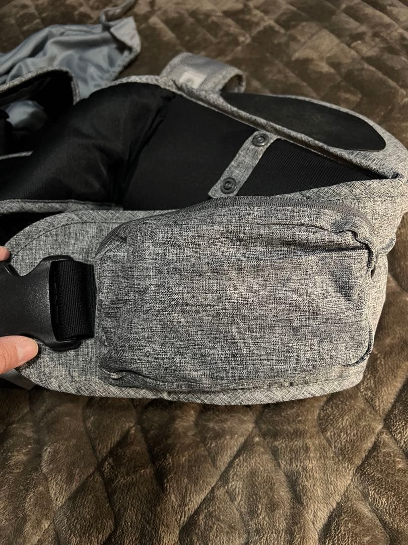 試着のみ！ナップナップ Tran ダブルショルダー ヒップシート 抱っこ紐 兼用