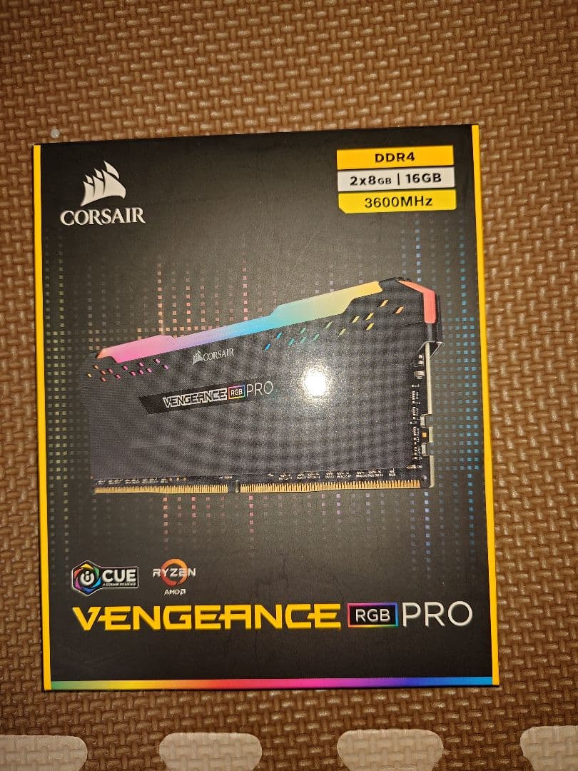 メモリー CORSAIR VENGEANCE RGB PRO DDR4 16GB