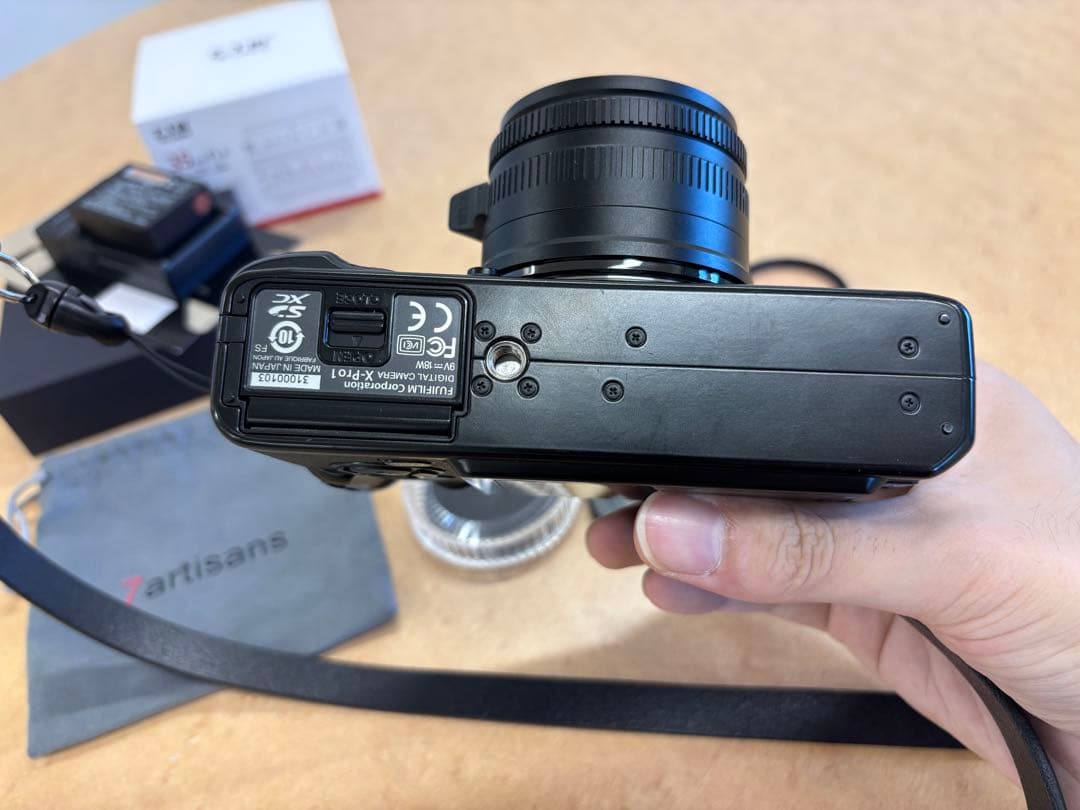 【最安値】Fujifilm X-pro1 (レンズ付・付属品多い)7月末まで