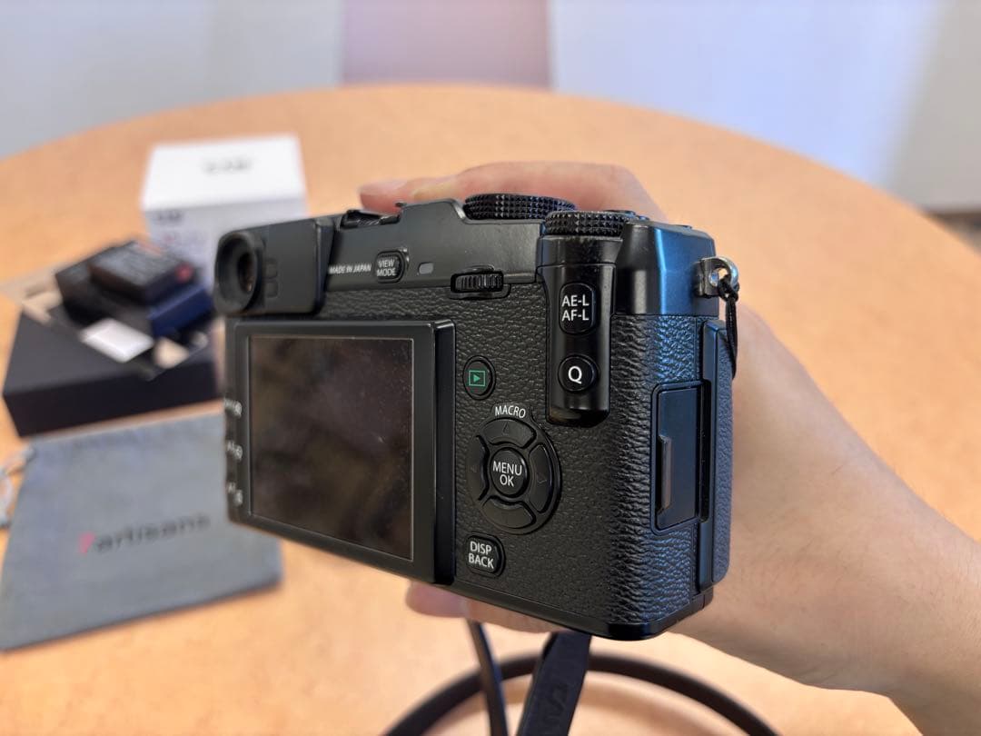 【最安値】Fujifilm X-pro1 (レンズ付・付属品多い)7月末まで