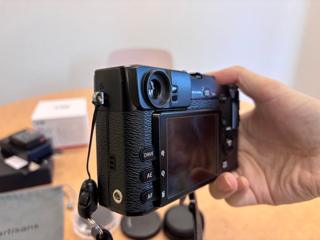 【最安値】Fujifilm X-pro1 (レンズ付・付属品多い)7月末まで