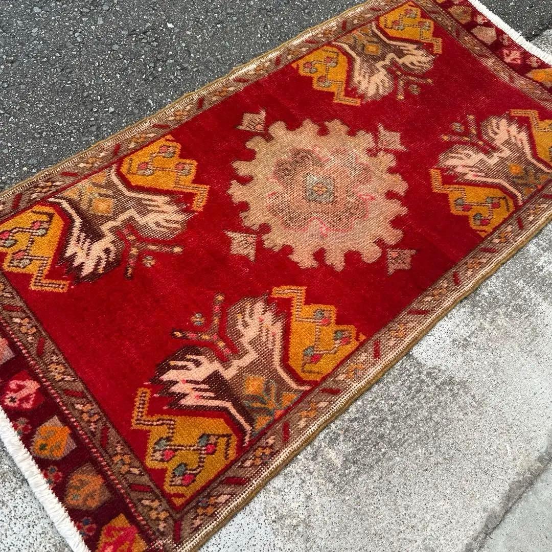 107cmx52cm年代トルコ絨毯手織り絨毯ヴィンテージラグ