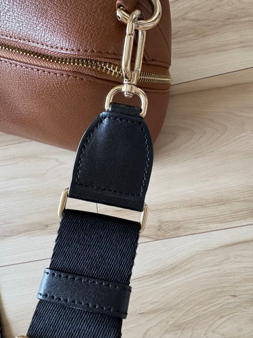 極美品★FURLA フルラ★AMICA クロスボディバッグ（ブラウン）