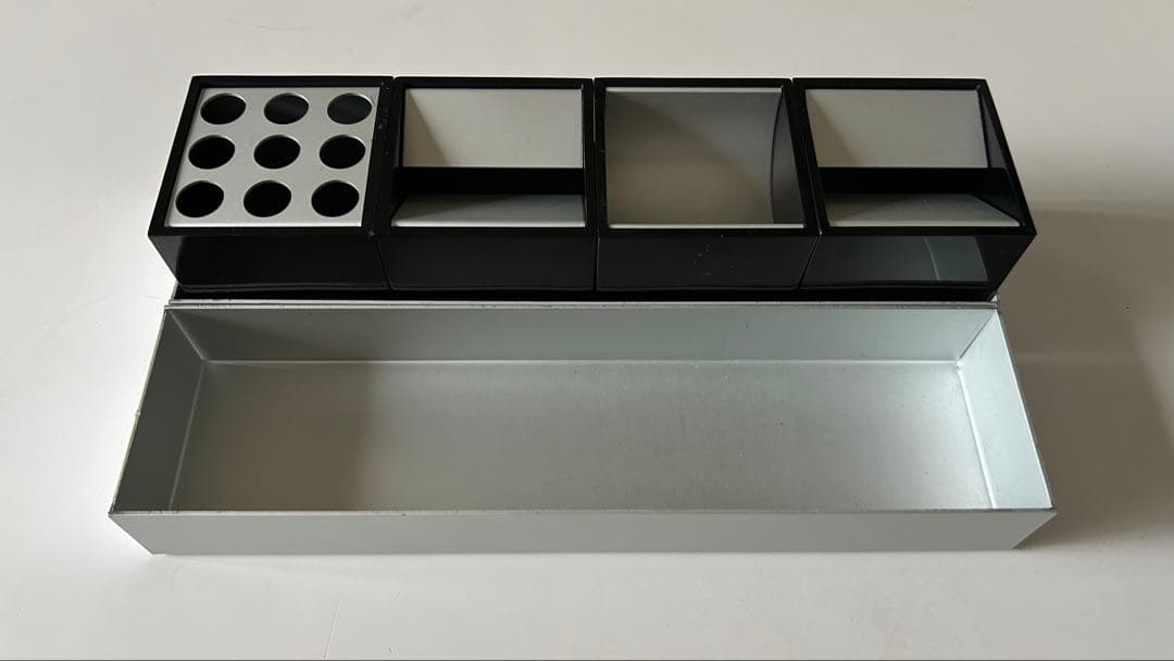 DANESE Canarie BRUNO MUNARIブルーノ・ムナーリ