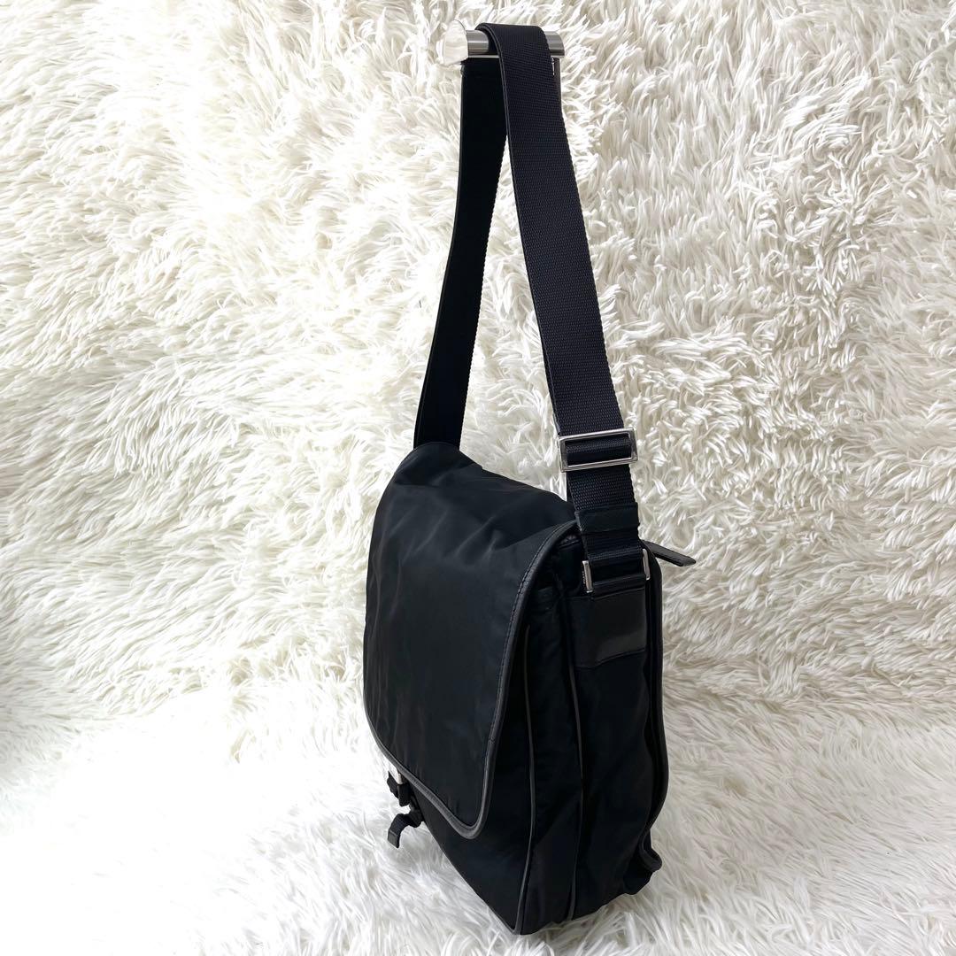 asumi　プラダ ショルダー 三角ロゴ レザー ナイロン A4収納 黒