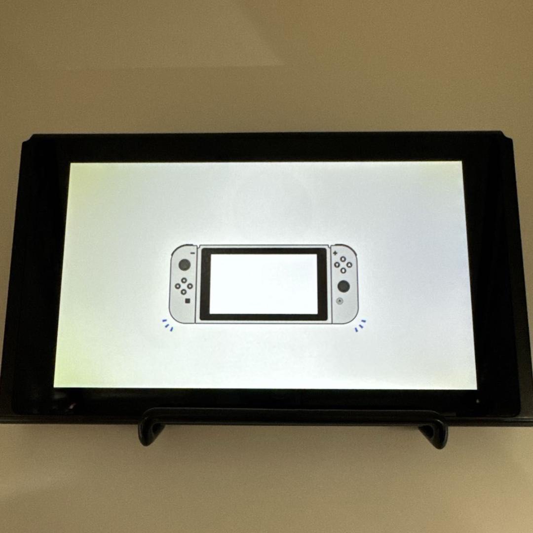 Nintendo Switch　本体　旧型　任天堂　2018年製