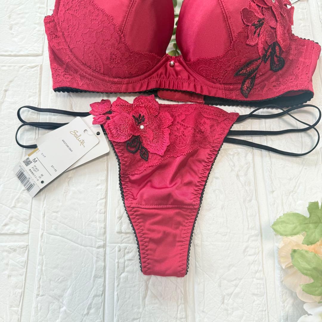 【新品】wacoal サルート　75 ブラ　ソングセットE65M RE