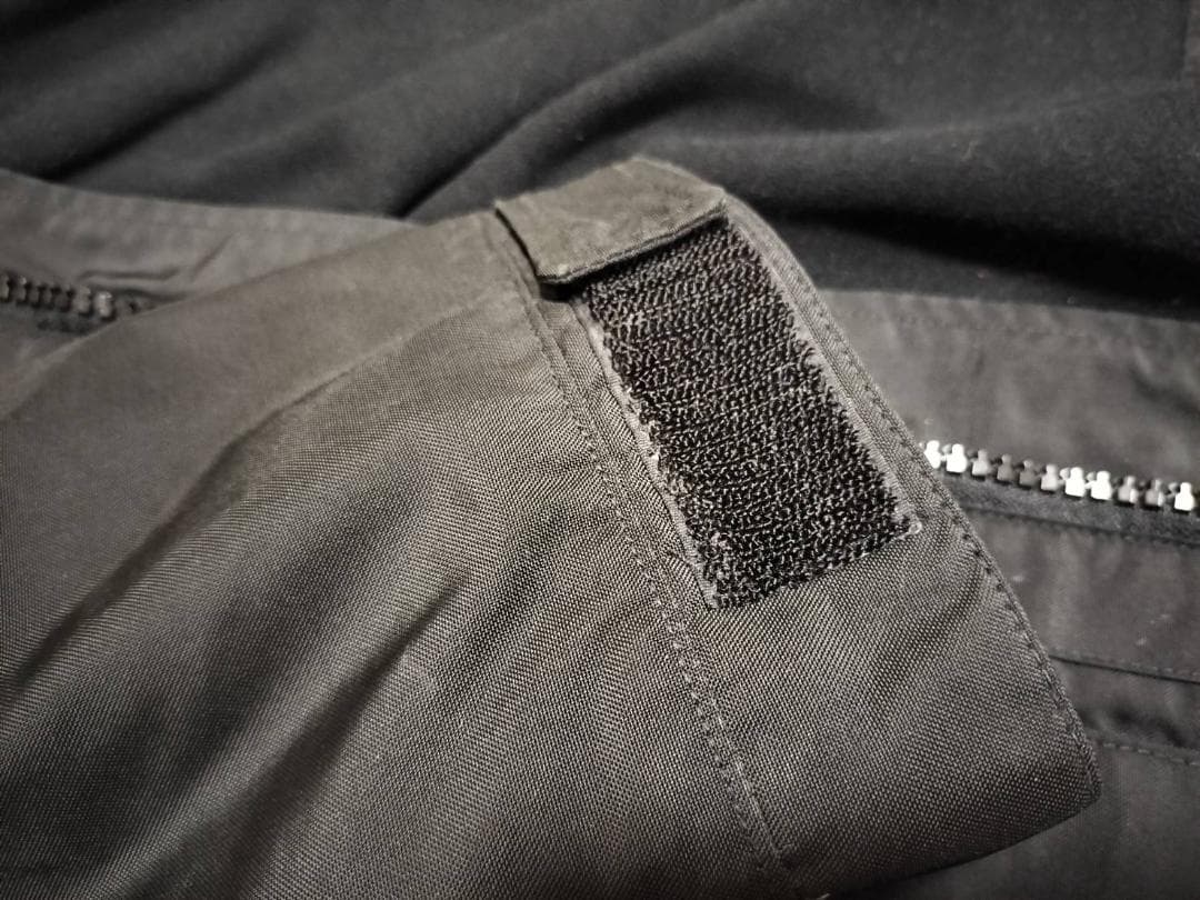 ★90-00　年代　レア　CP COMPANY イタリア製　古着コート　黒　50