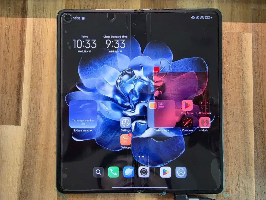 折りたたみスマホ　Xiaomi MIX Fold 4 512GB（デュアルSIM