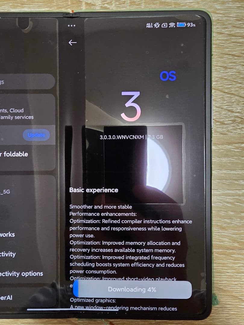 折りたたみスマホ　Xiaomi MIX Fold 4 512GB（デュアルSIM