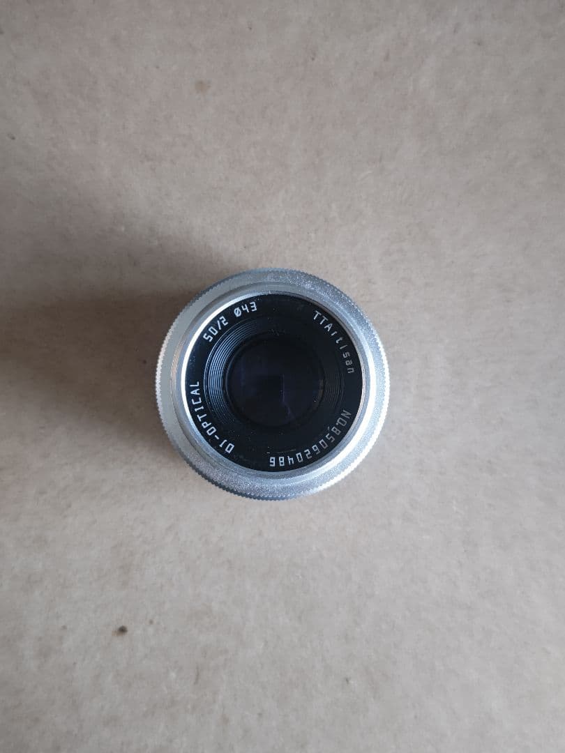TTArtisan 50mm f/2 シルバー Lマウント用