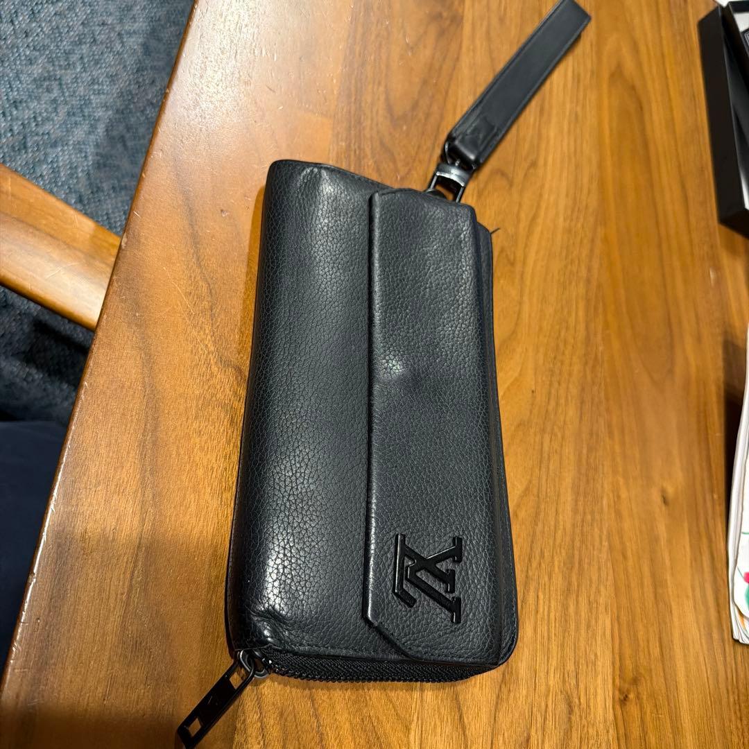 y*K様 ルイ・ヴィトン ブラックレザー 長財布とキーホルダーセット