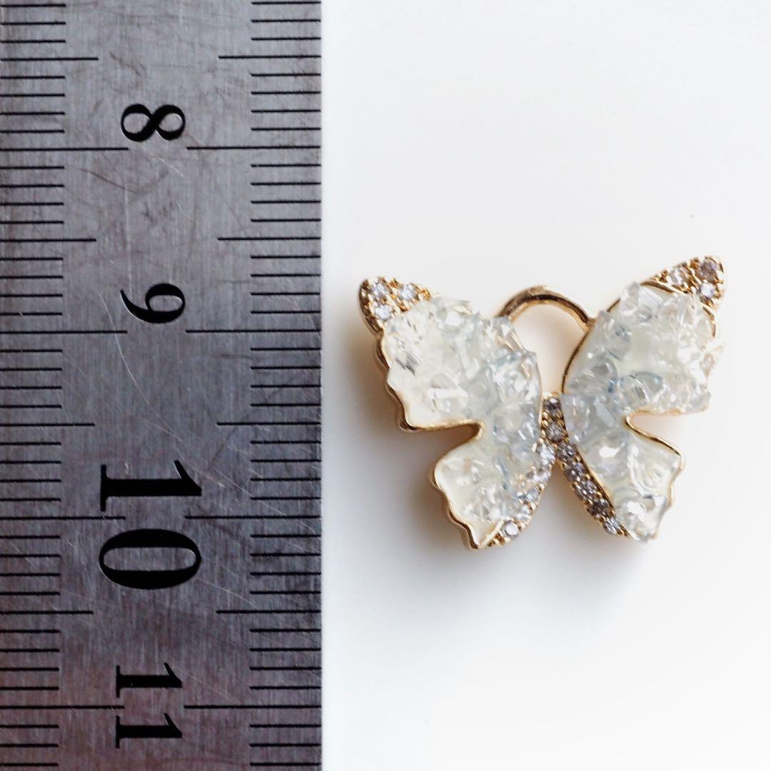 【ほぅ】天然水晶のバタフライモチーフネックレストップ