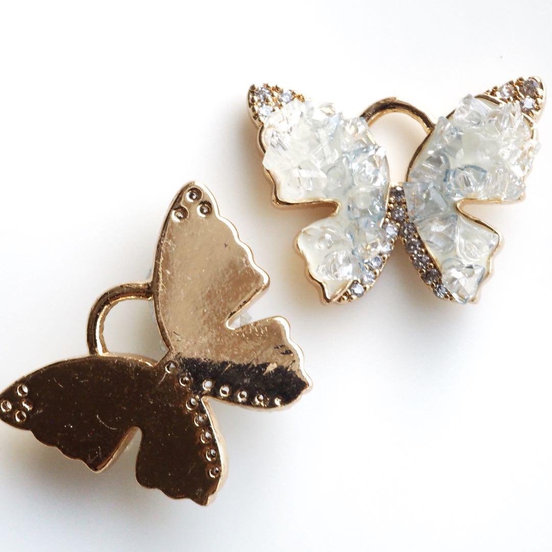 【ほぅ】天然水晶のバタフライモチーフネックレストップ