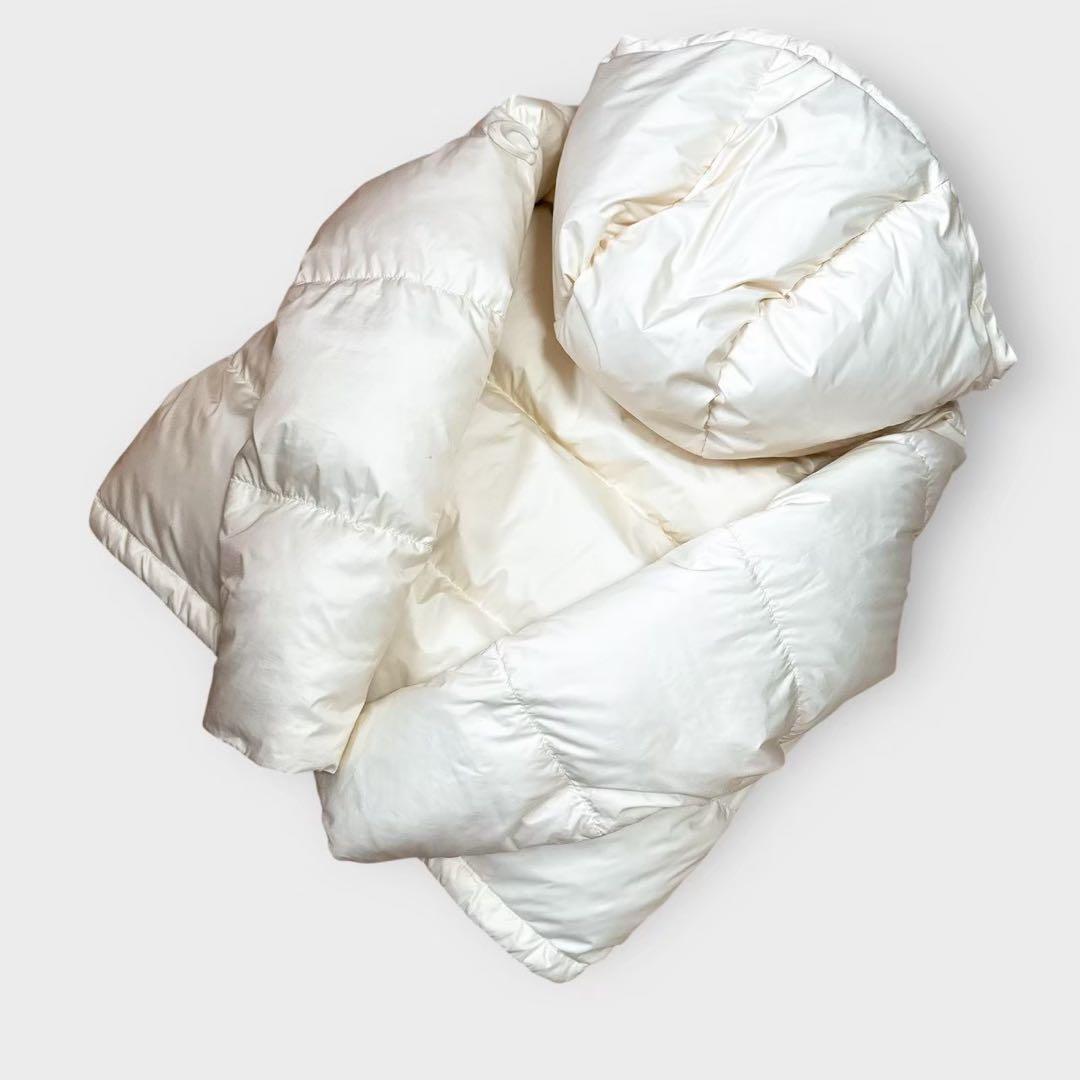 COACH コーチ ダウン ショート丈 ホワイト 総柄 ロゴ金具 M