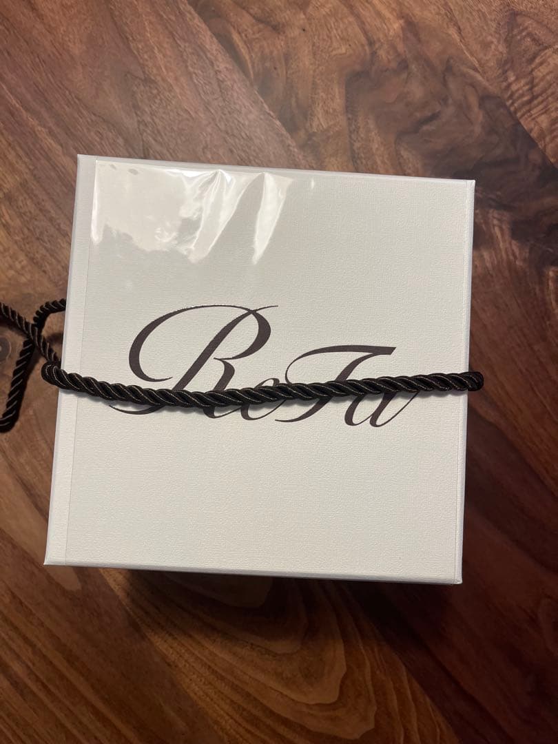 リファビューテックヘッドスパ　ホワイト　新品未開封