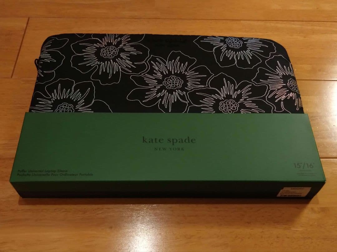 【新品】kate spade フラワーパターン ノートPCケース