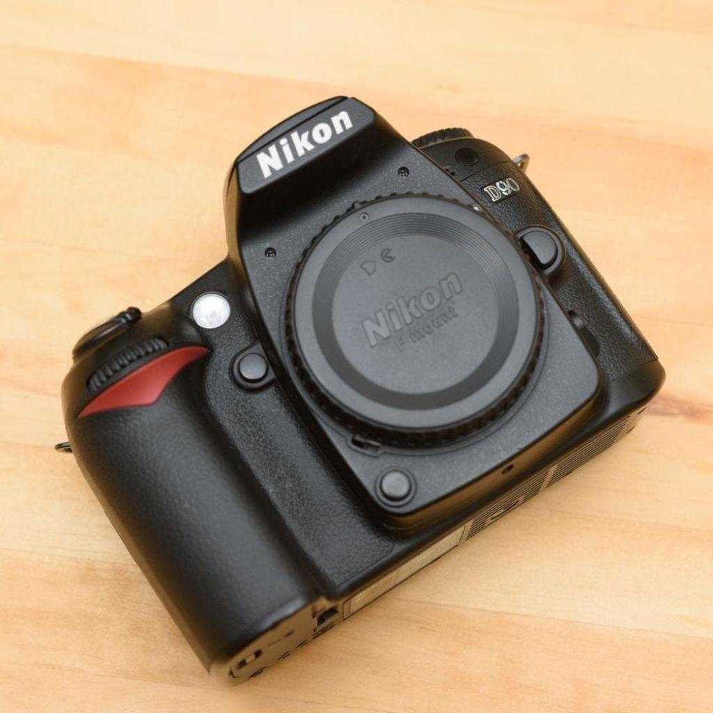 Nikon D90 ニコン デジタル一眼レフカメラ