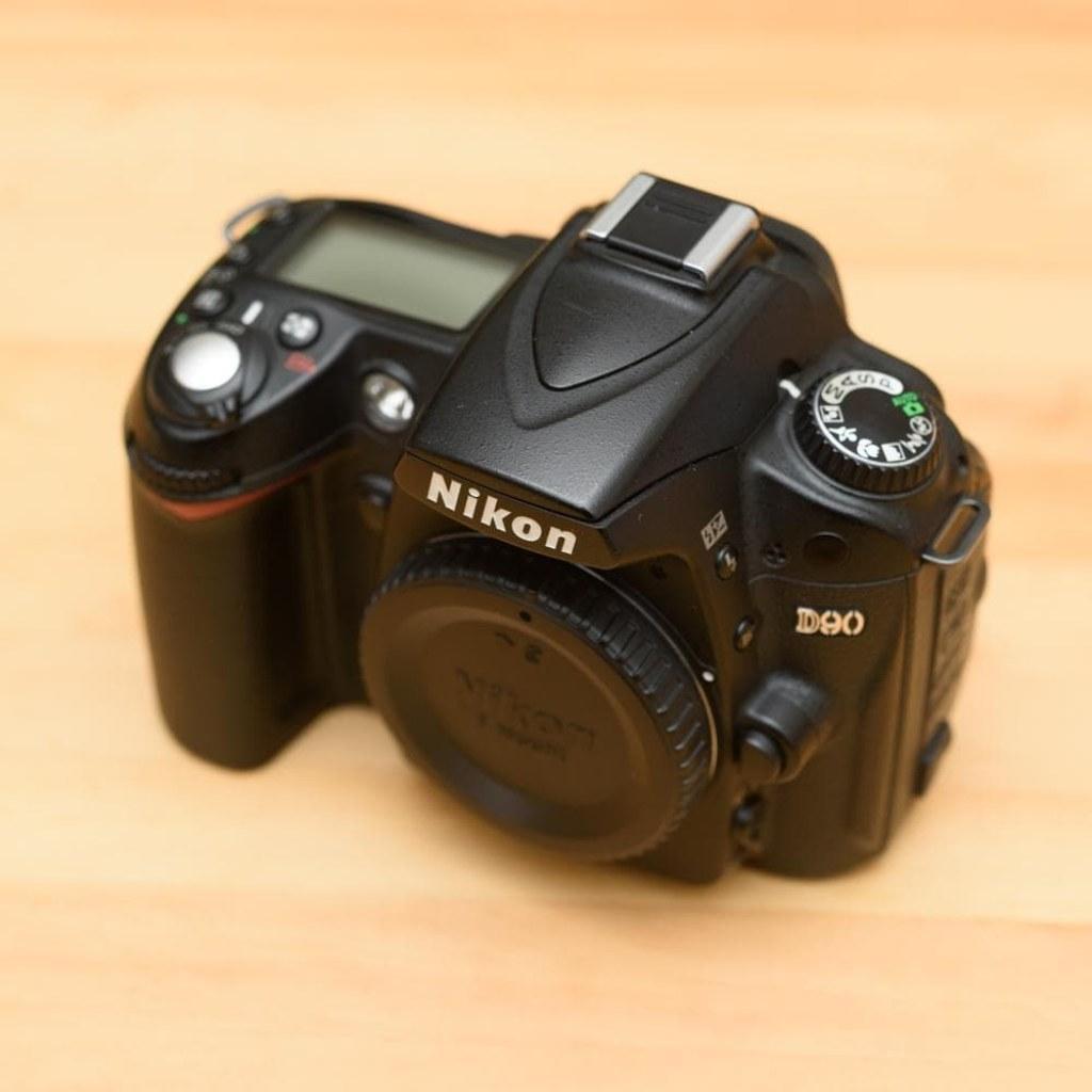 Nikon D90 ニコン デジタル一眼レフカメラ
