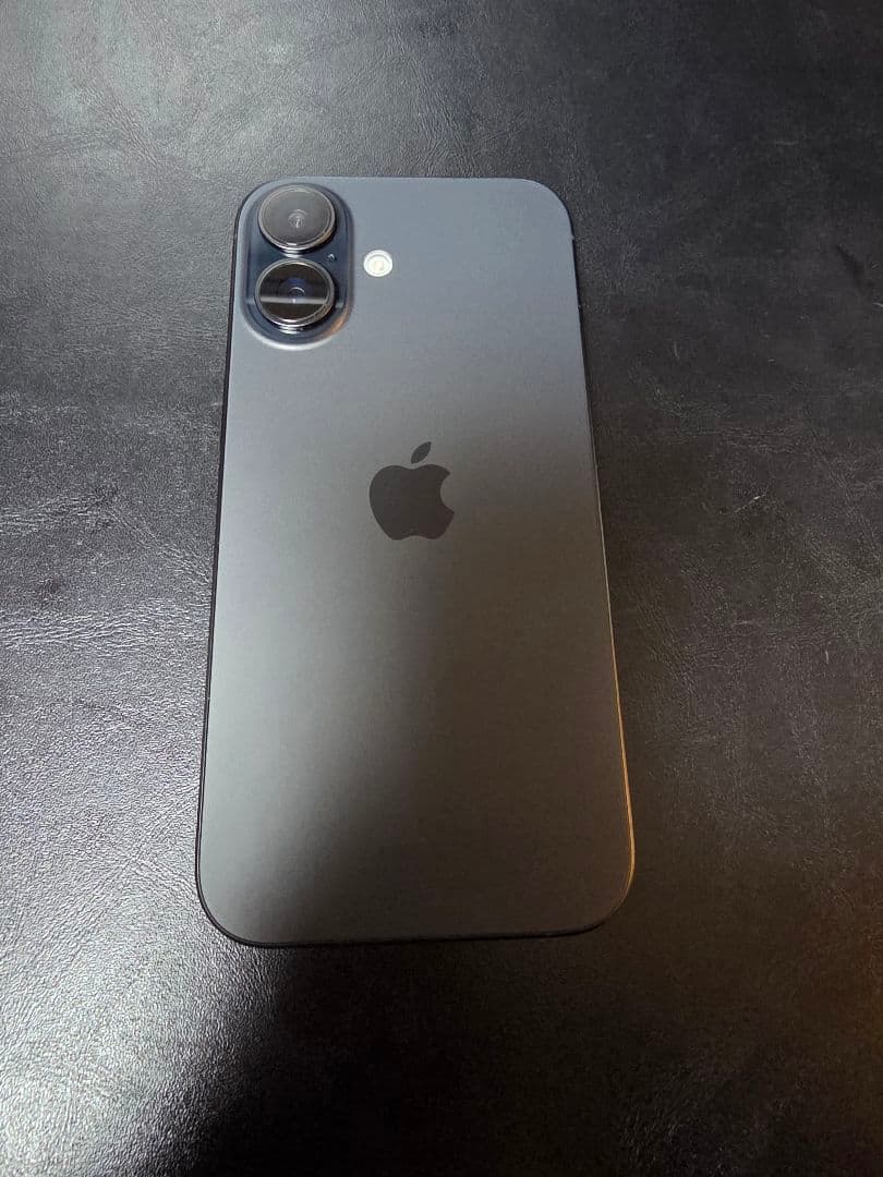 Apple iPhone 16 スペースグレー 本体（TR）